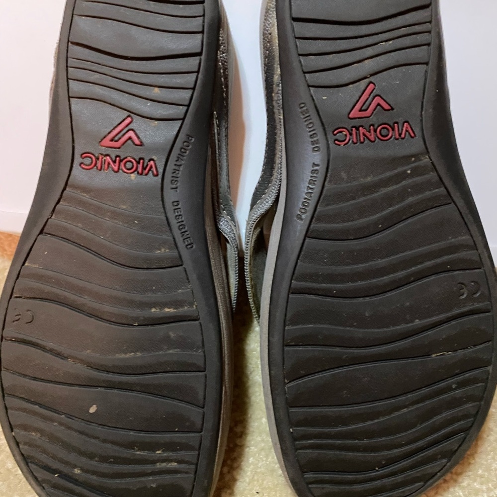 Vionic sandals - Picture 2 of 2